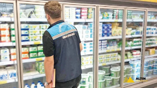 Çayda boya, kebapta domuz eti