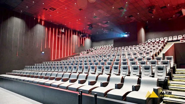 Mars Sinemaları'nın kurucusu Muzaffer Yıldırım, 8 yıl sonra geri döndü