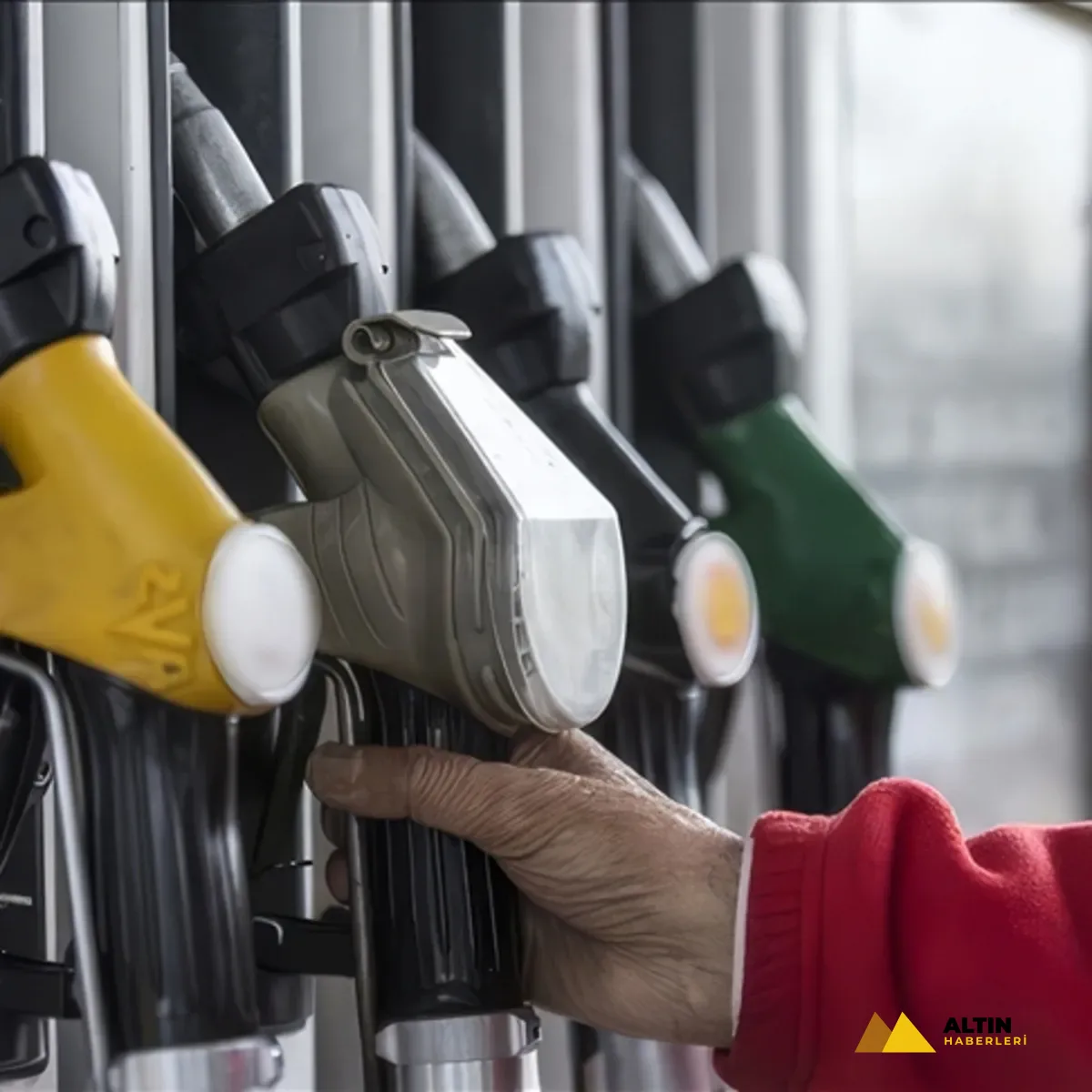 Avrupa'da akaryakıt yangını: Hollanda'da tarihi rekor!