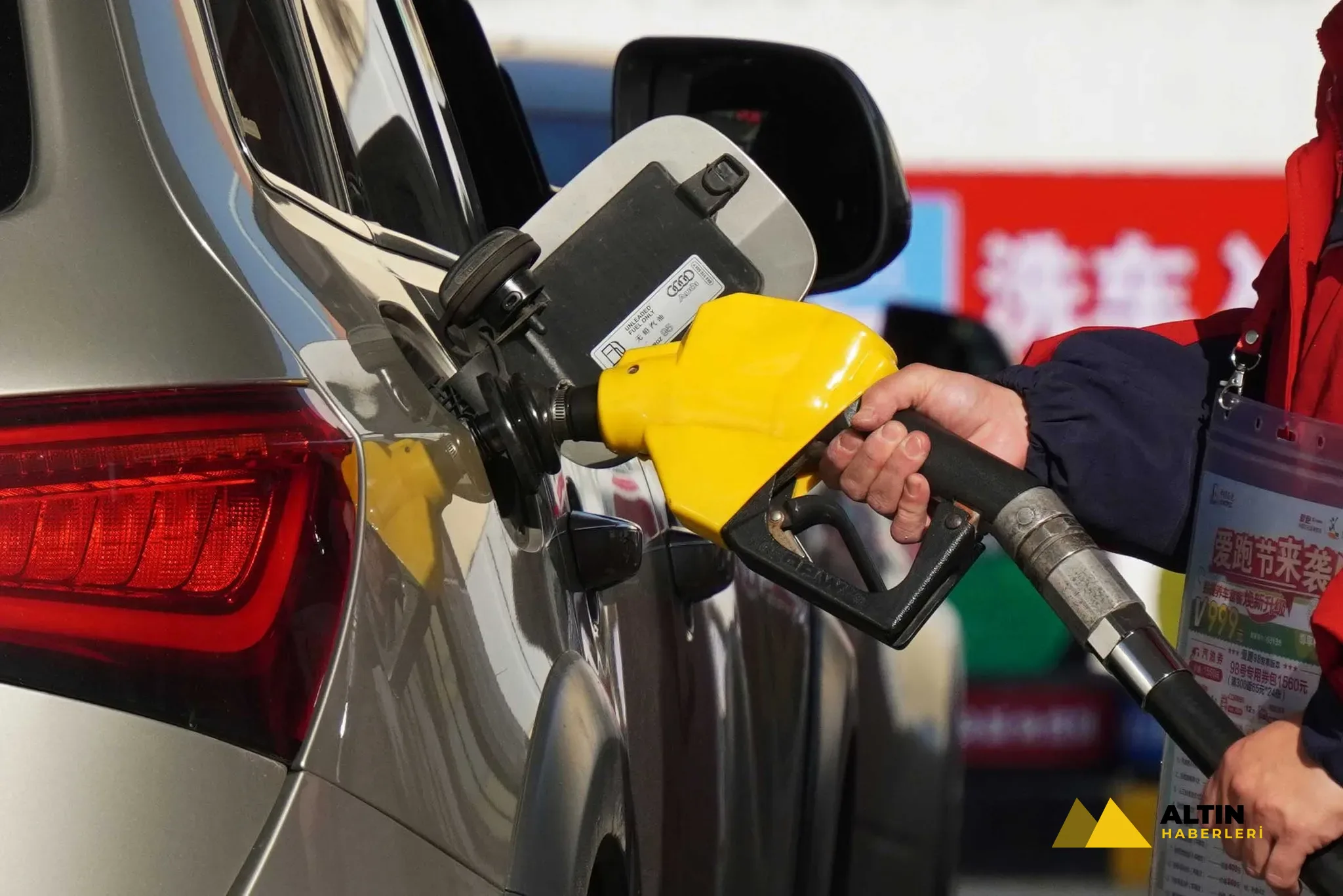 Gece yarısı tabelalar değişti: motorine indirim geldi! 16 Nisan akaryakıt fiyatları ne oldu?