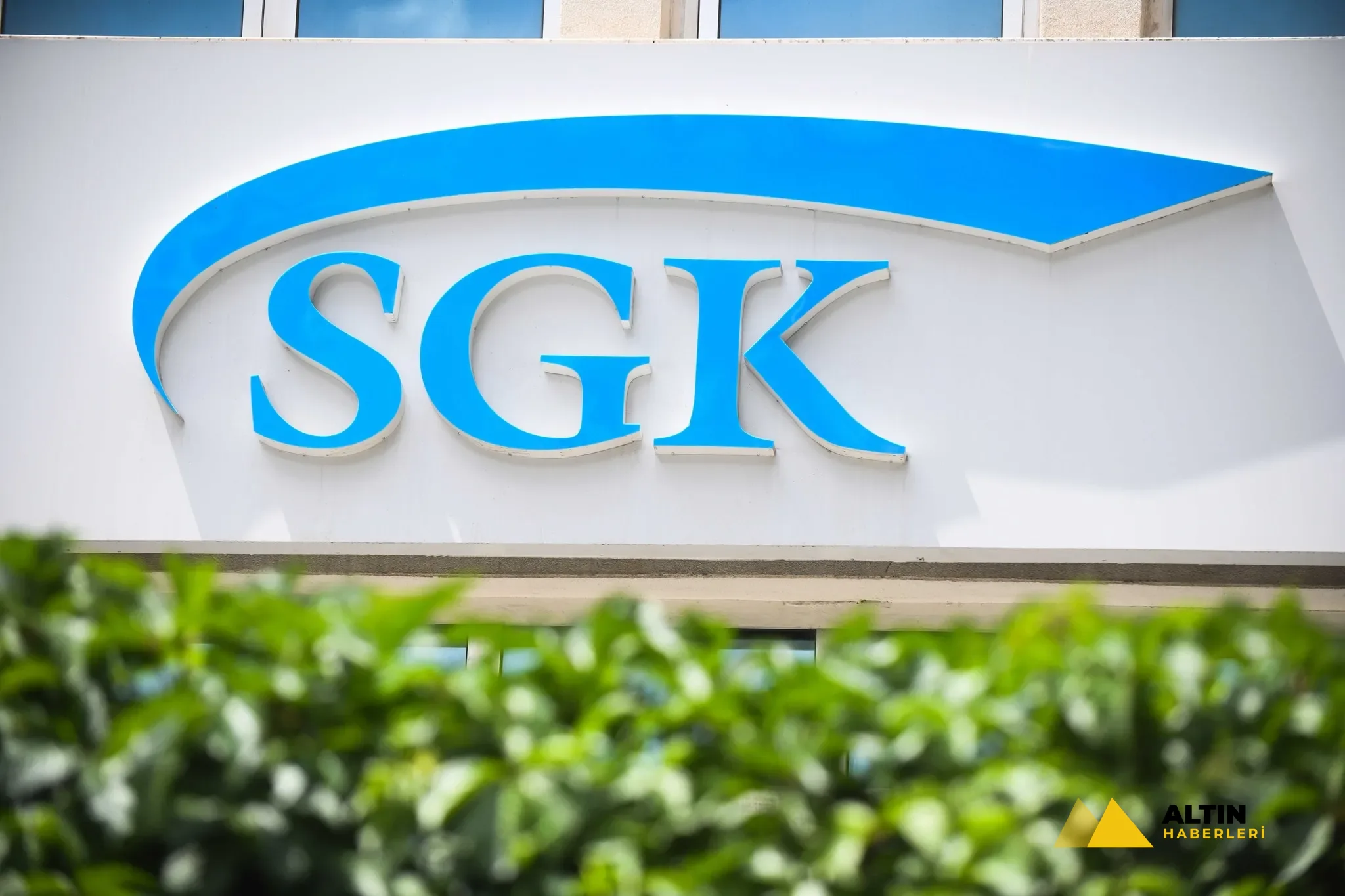 Kayıt dışı çalışmanın 6 büyük tehlikesi: SGK'dan işveren ve işçiye kritik uyarı