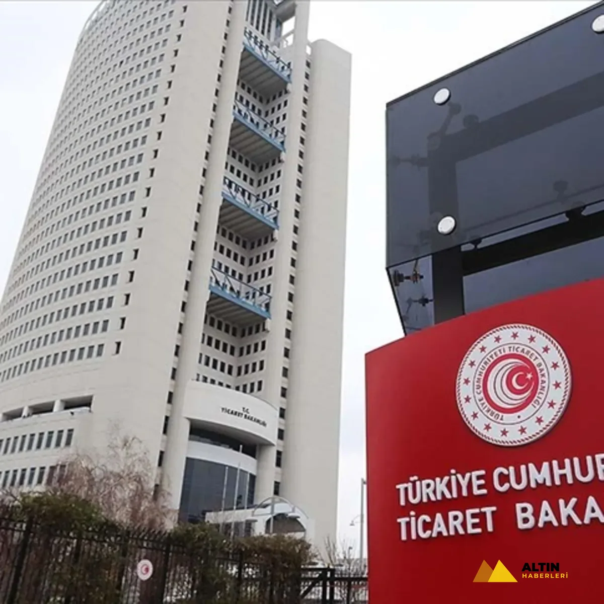 İhracatta tarihi sıçrama: Nisan ayında 25,4 milyar dolarlık rekor
