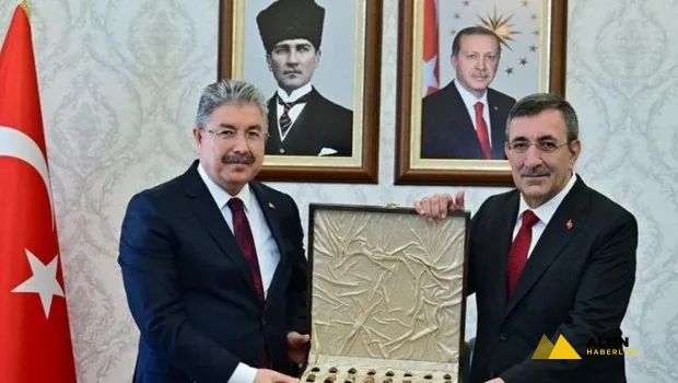 Cumhurbaşkanı Yardımcısı Yılmaz: Vatandaşın yastık altı dolar ve altını, Merkez Bankası rezervinden büyük