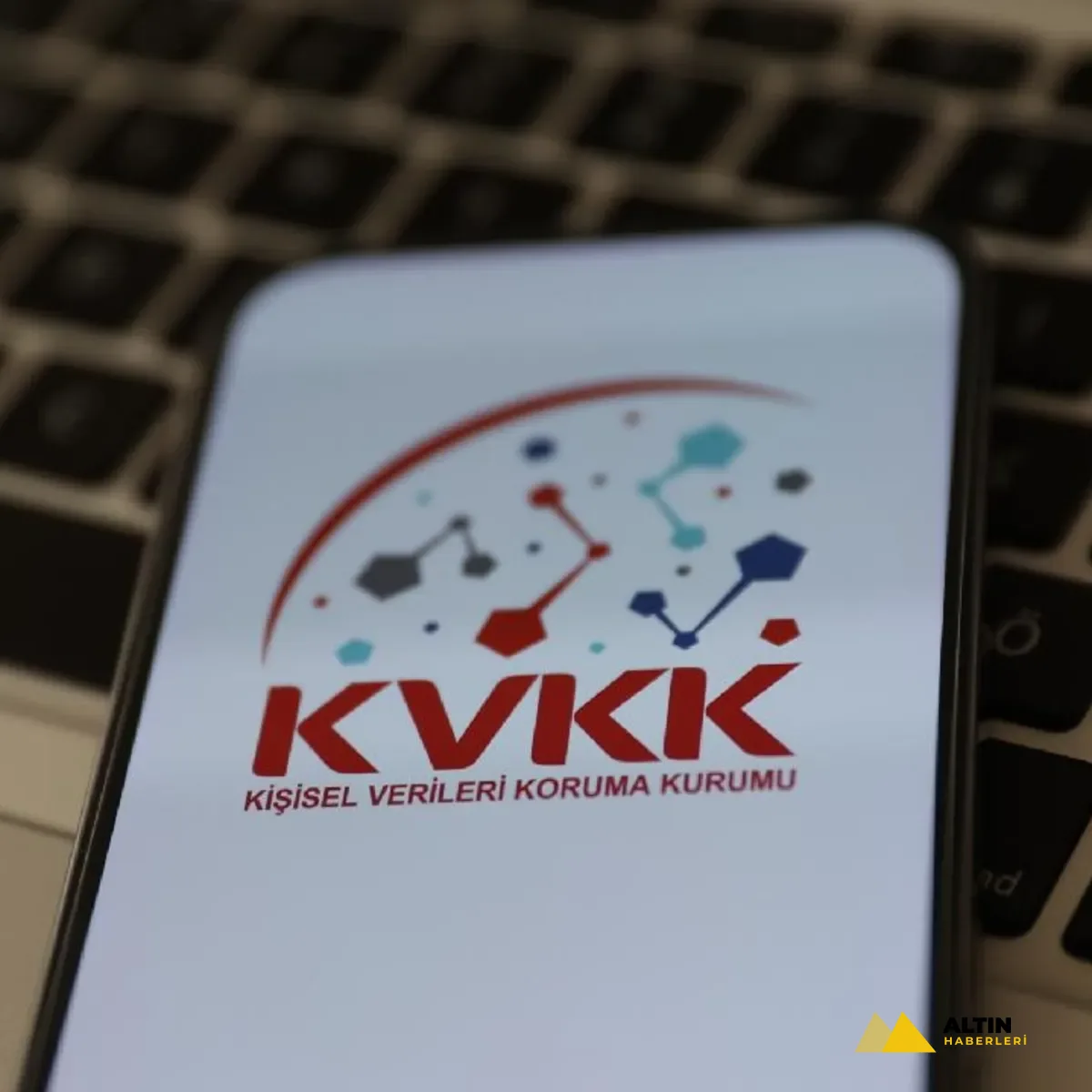 KVKK’dan giyim mağazasına 200 bin TL ceza! Müşteri verileri üçüncü kişilerin erişimine açıldı