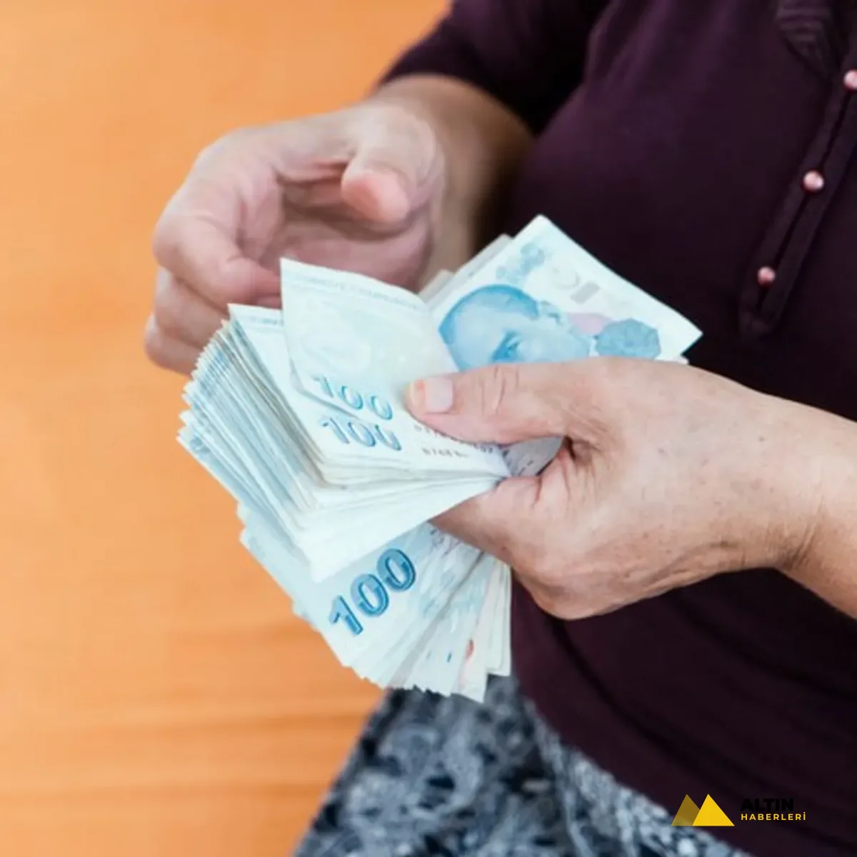 Tam bağımlı vatandaşlara destek! Evde Bakım Yardımı eylül ödemeleri hesaplara aktarıldı