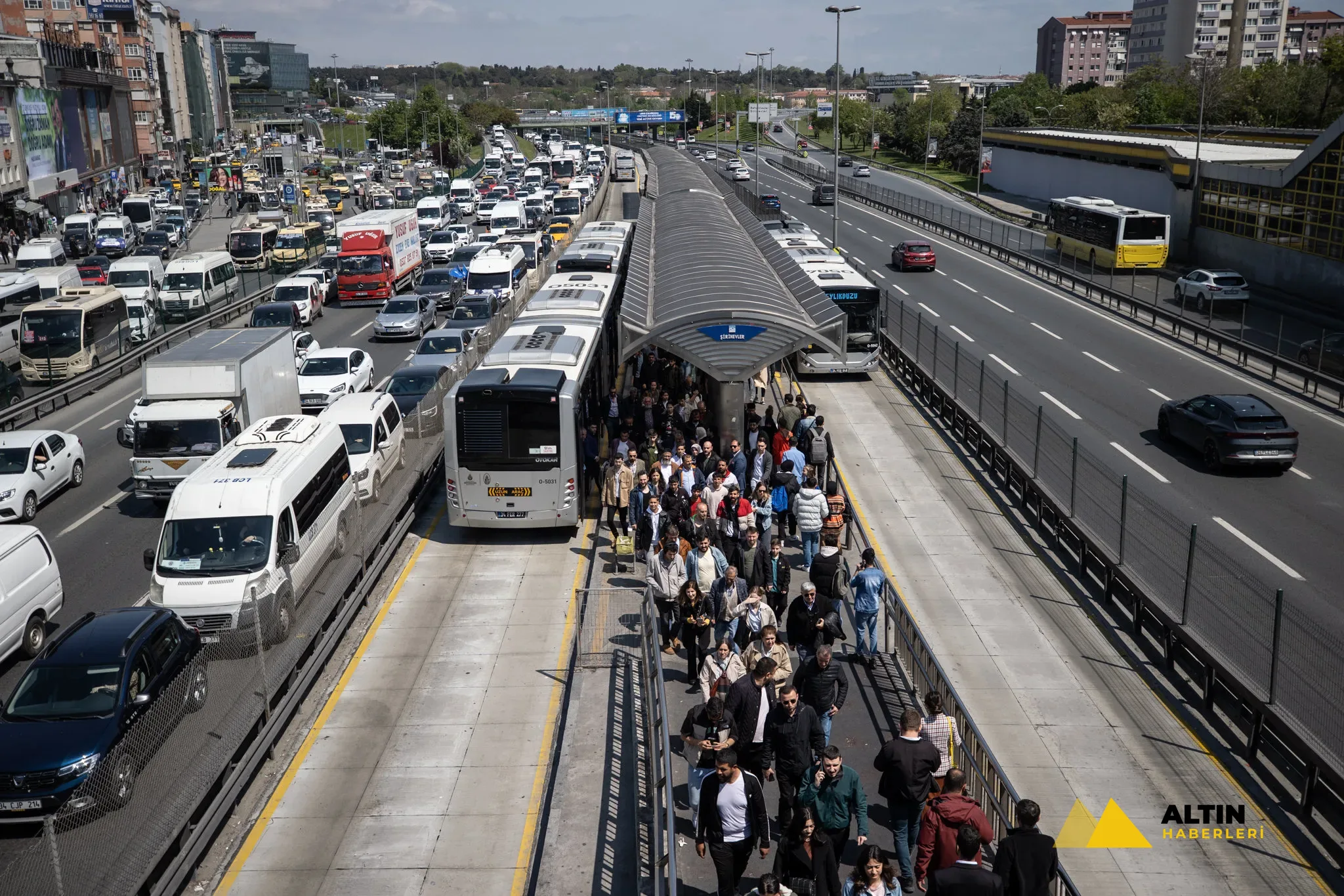 Metro ve tramvaylarda yeni uygulama! Yolcular ücret iadesi alabilecek