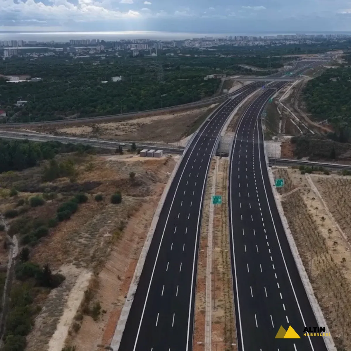 Çeşmeli-Kızkalesi Otoyolu trafiğe açılıyor: 2,5 saatlik yol 18 dakikaya iniyor