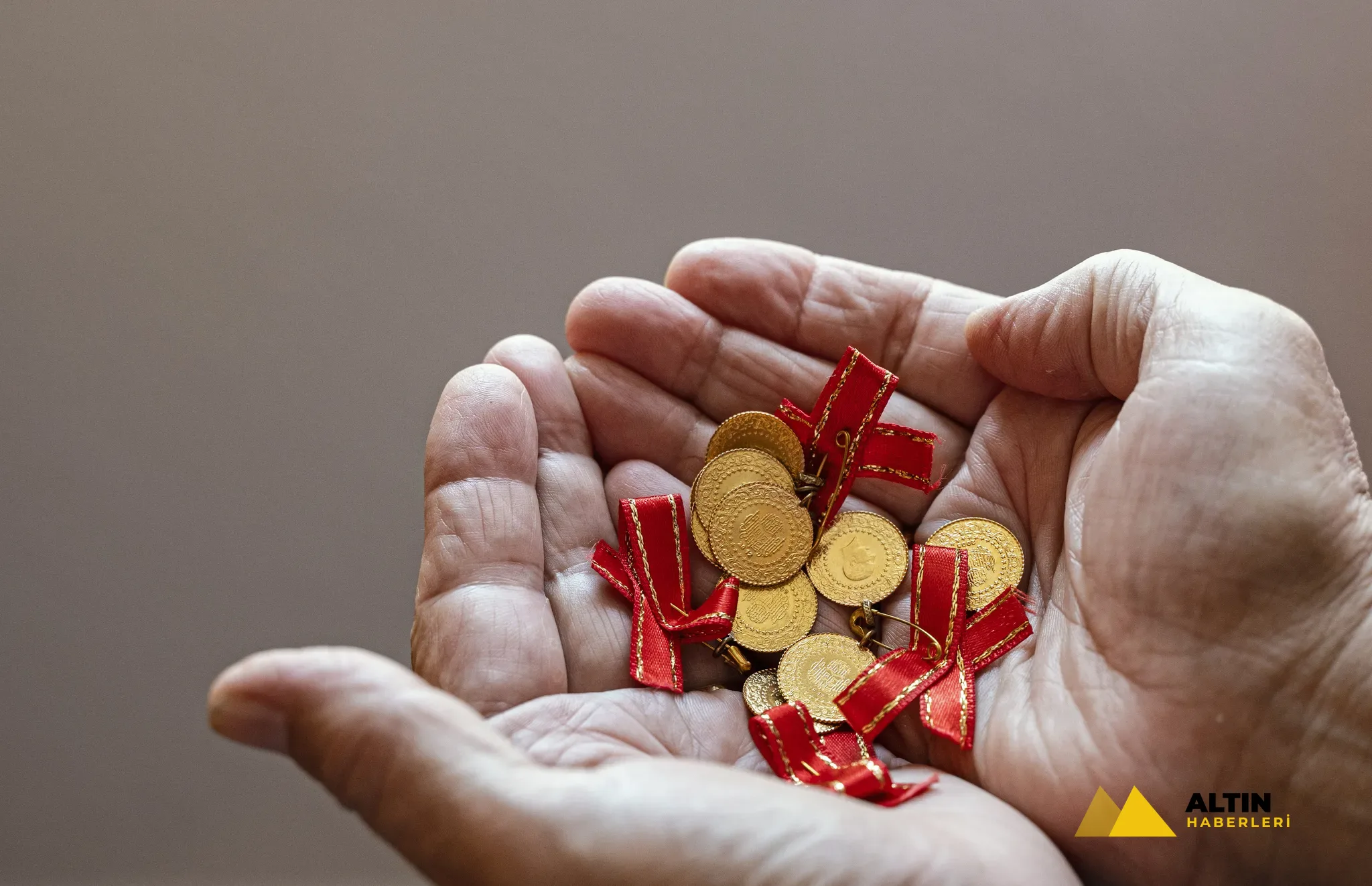 Altın alırken bu ayrıntıya dikkat! Uzman isim uyardı: Orijinalinden ayırt etmek zor